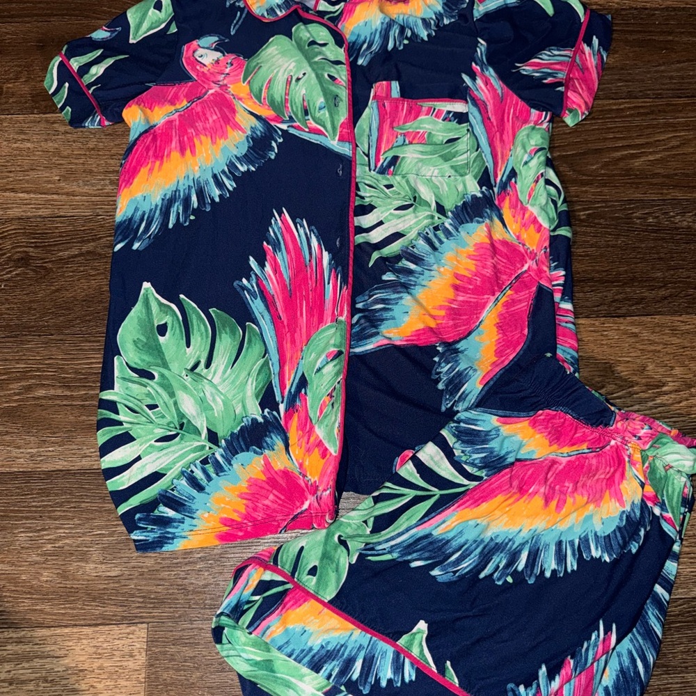 Crown & Ivy Multicolor Tropical Print PJ Set